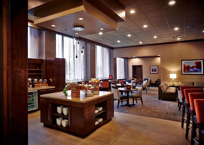Hotel Airport Marriott 3*