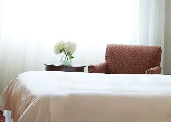 Airport Marriott 3*