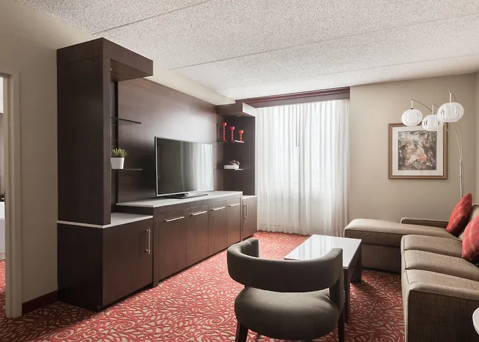 Airport Marriott Hotel 3*