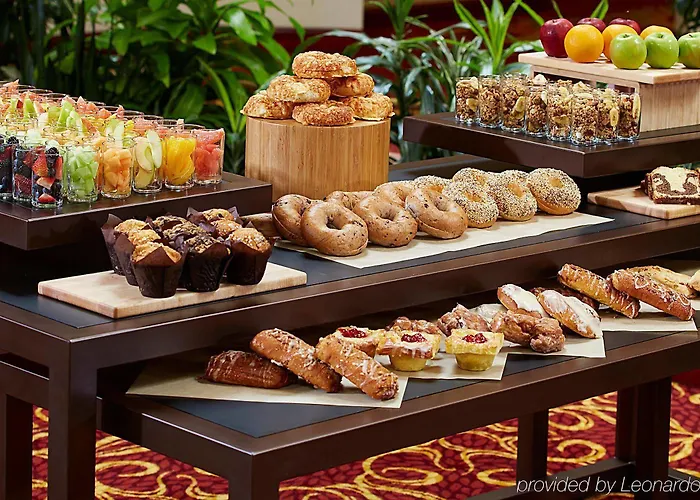 Hotel Airport Marriott 3*