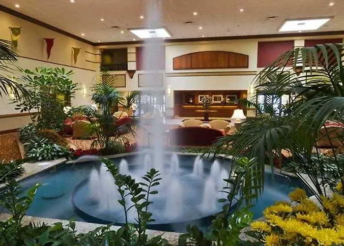 Hotel Airport Marriott 3*
